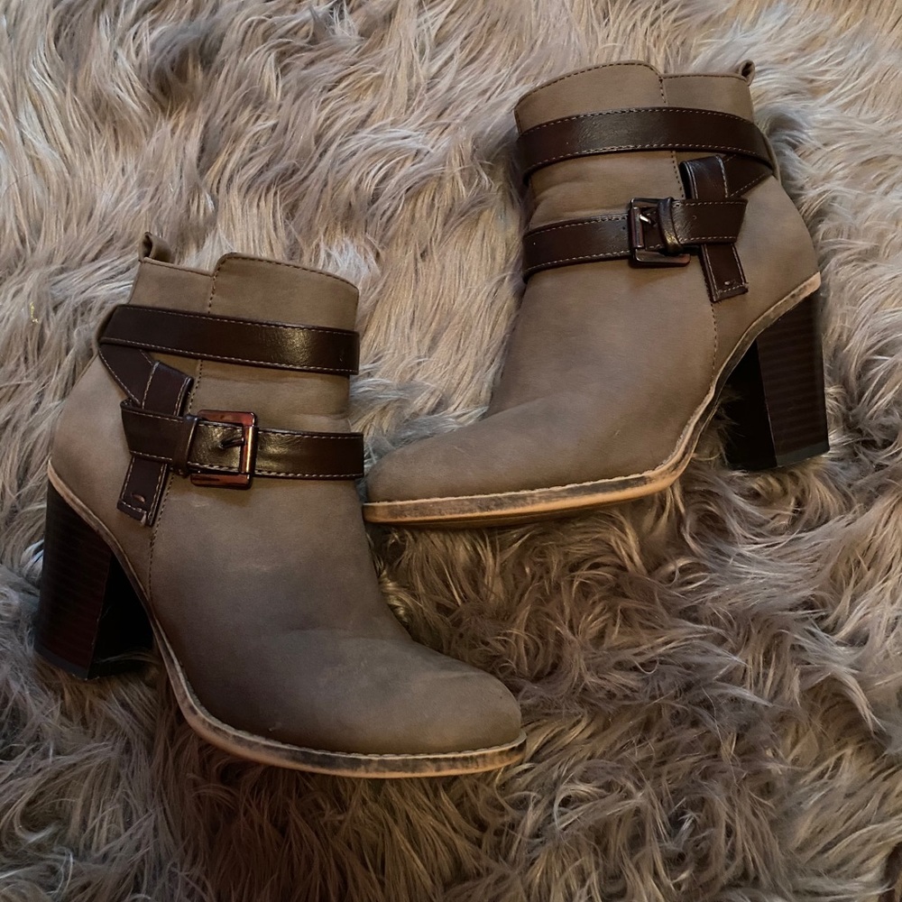Size 6 distressed booties
